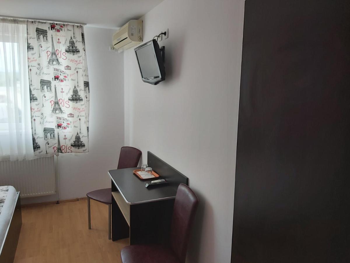 Hotel River Târgu Jiu Екстериор снимка